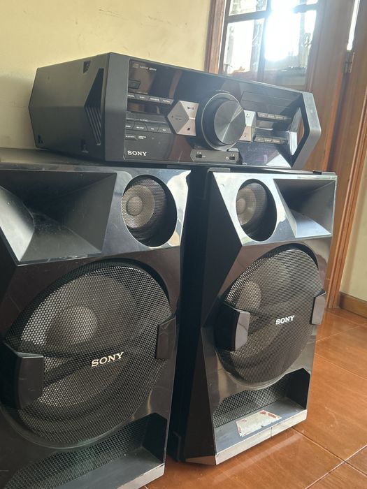 Aparelhagem Sony MHC-SHAKE33 em excelente estado