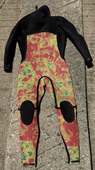 Vendo Fato Surf XCEL 4/3 COMP X - tamanho LS