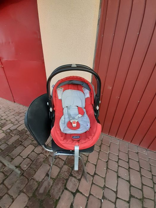 Fotelik nosidełko 0-13kg CHICCO auto fix fast + gratisy