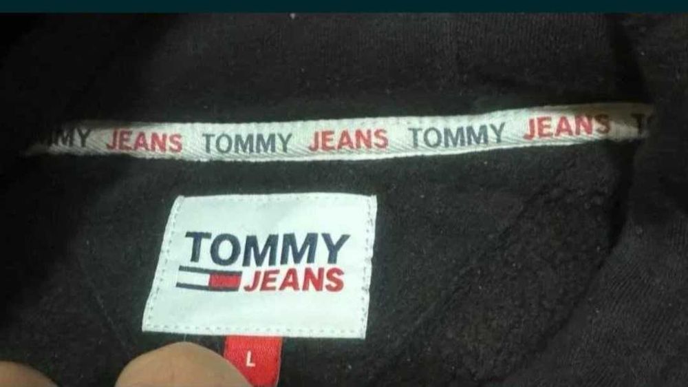 Флісове вінтажне худі від Tommy Hilfiger