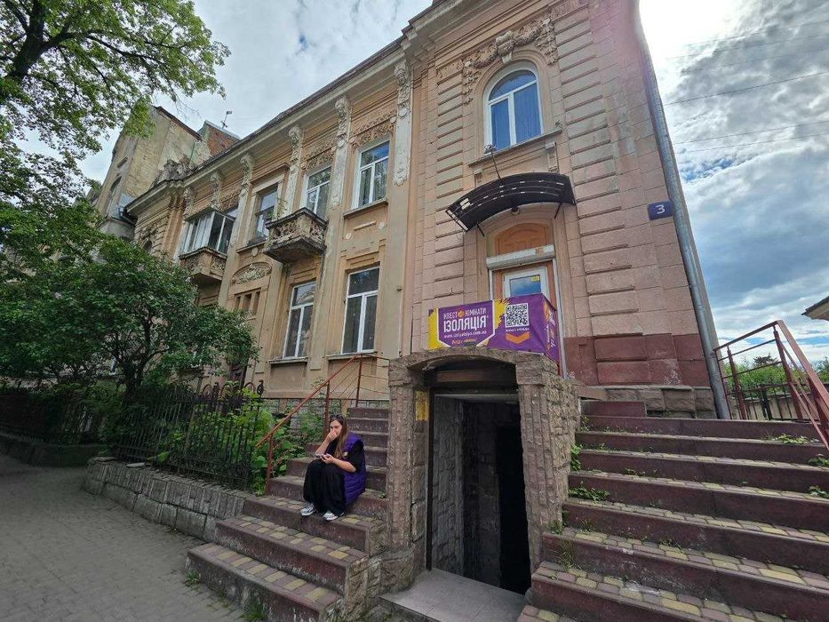 Продаж комерційного прим. 61м2 у Центрі на Короля Данила_VD