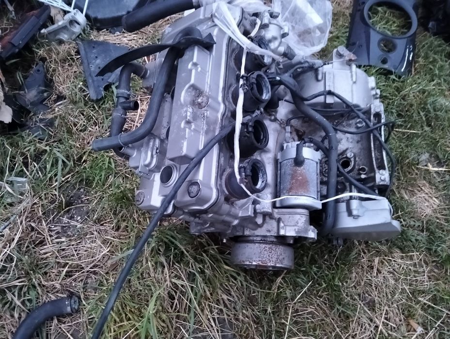 Części honda hornet 600 pc36 uchwyt lampy set silnik wydech