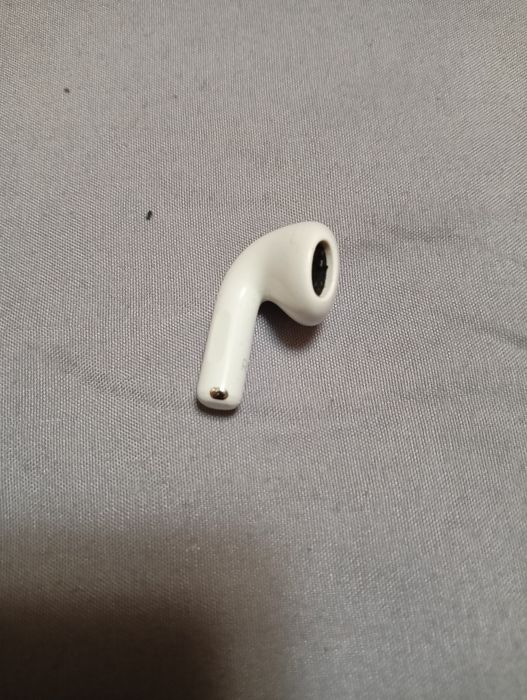 Наушник правый Apple AirPods 4 Right A3050