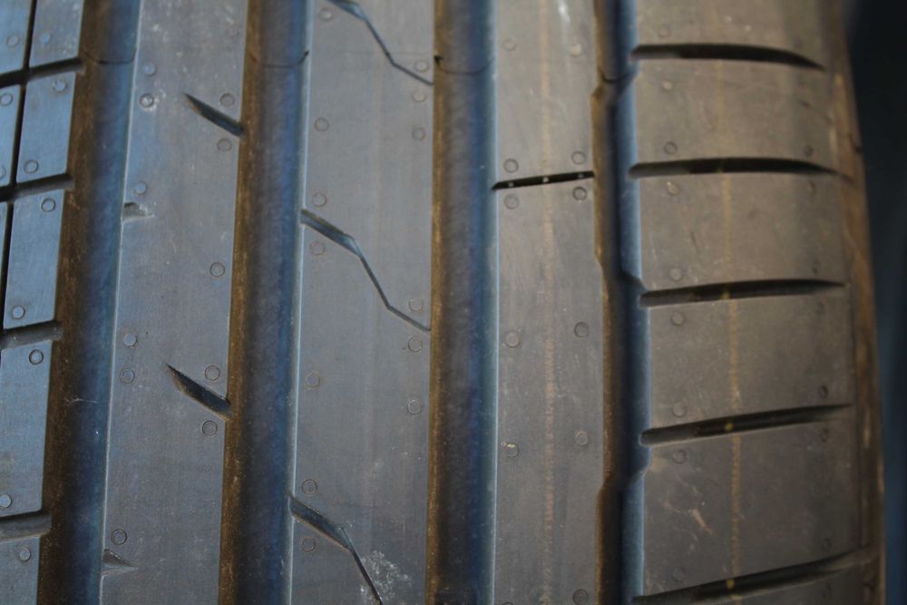 235 60 R18 Hankook Ventus S1EVO 3  EV  DEMO