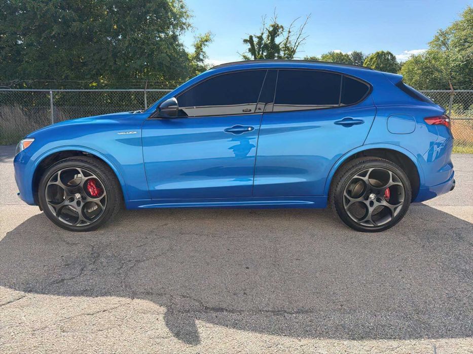 Alfa Romeo Stelvio Veloce      2023