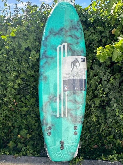 SOFTBOARD 5'0" com quilhas e Leash - NOVA