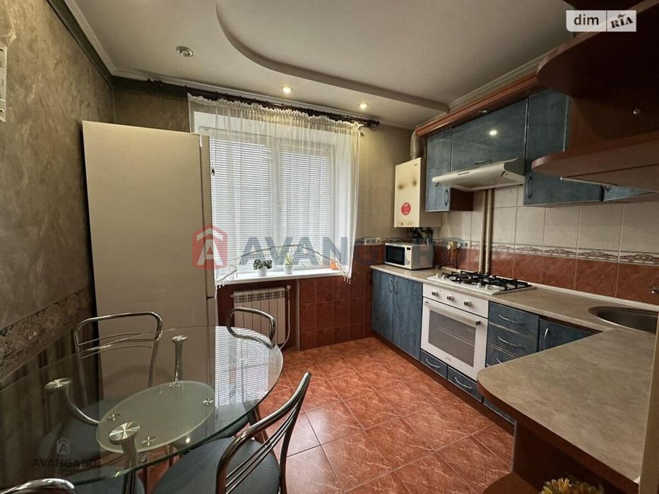 Двокімнатна квартира на Замостянській