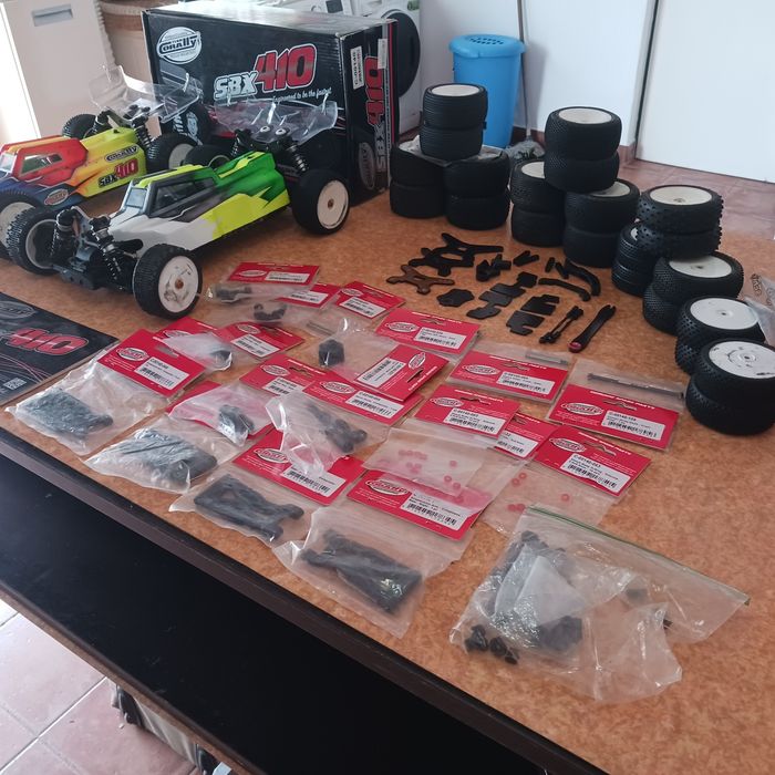 2 buggy corally sbx410 1/10tt