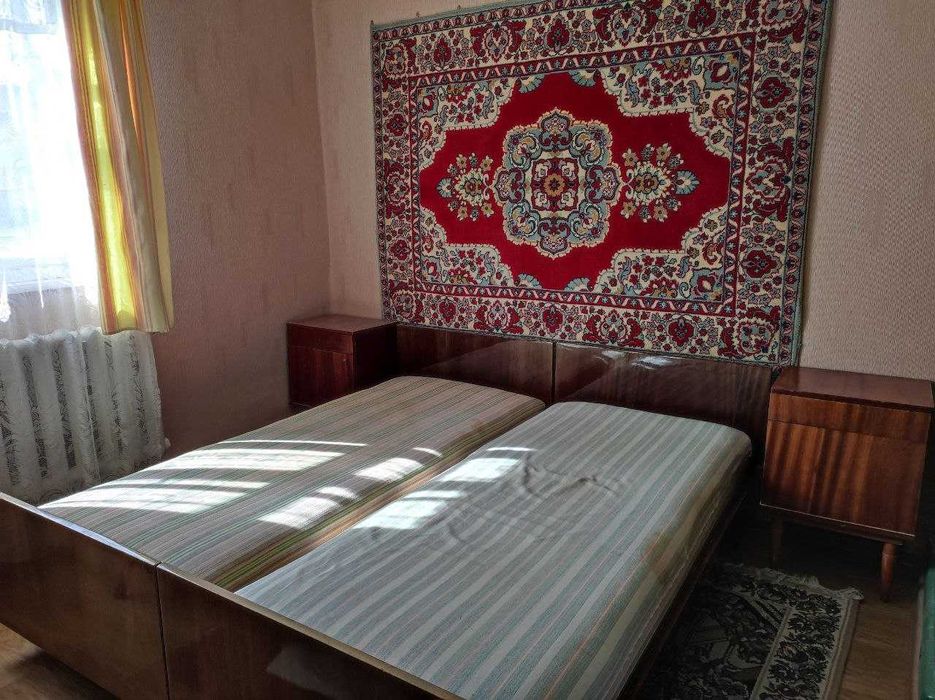 Продам килим 180Х230