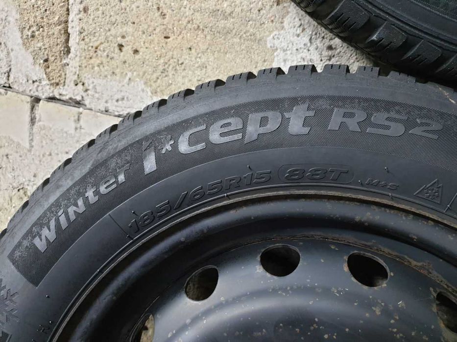 Felgi stal Hyundai Kia R15 4x100 opony zimowe 185/65R15 6mm Hankook