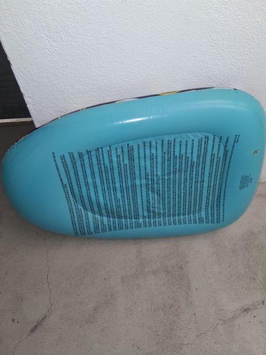 Barco insuflavel para crianca