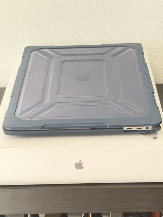 Macbook pro a2141 / 2019 16 pol (specs nas fotos)
