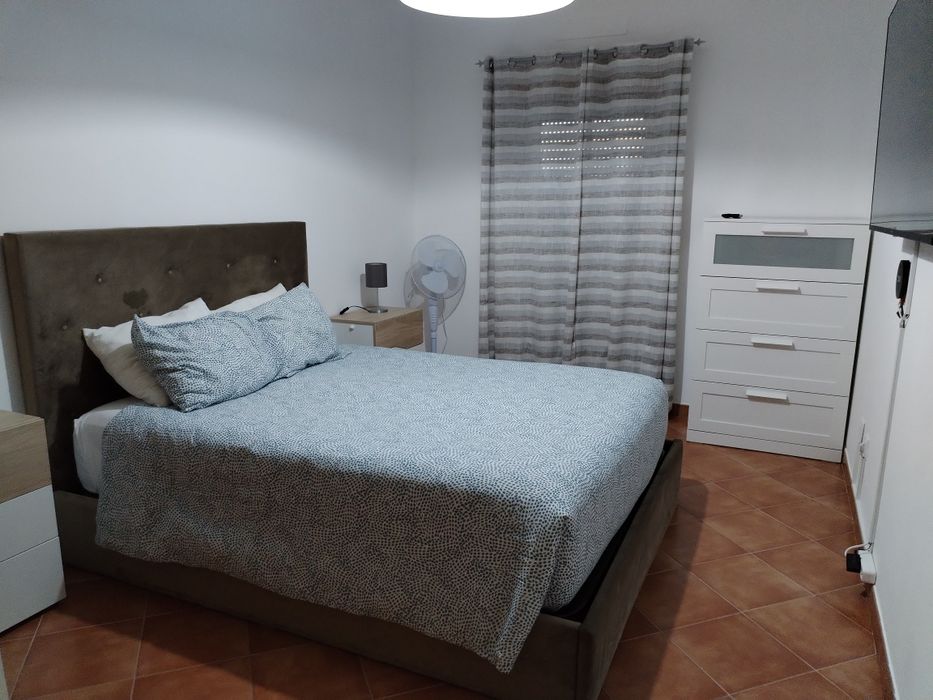 T2 Férias em Armação de Pêra – 5 Min da Praia – Até 4 Pessoas