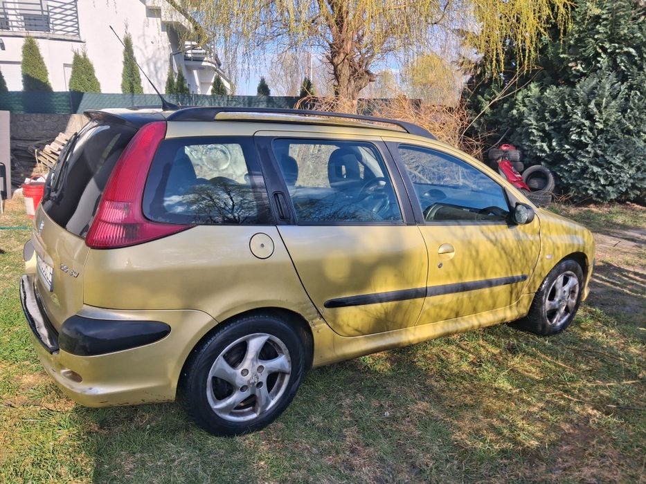 Peugeot 206  złoty