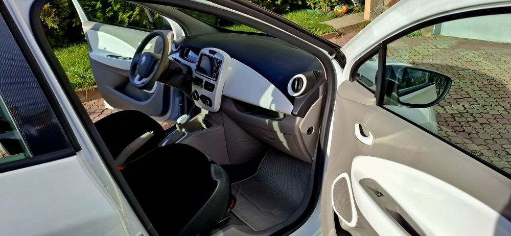 Продам Renault Zoe 41kw