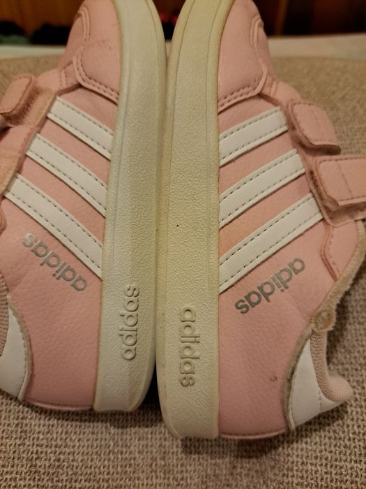 Sapatlhas adidas 26