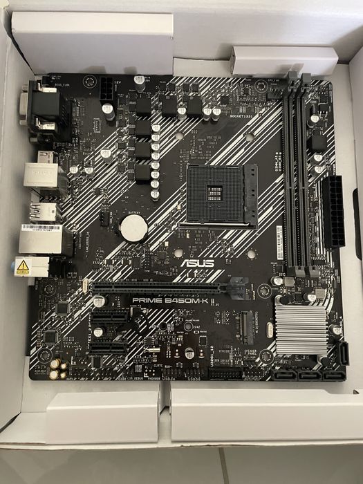 ASUS Prime B450M-K. та монітор