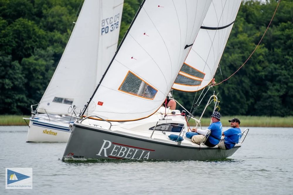 Sprzedam yacht żaglowy Saturn 23 GT turystyczno-regatowy  ,kompletny