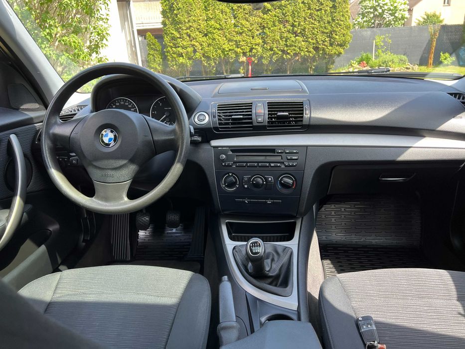 BMW Seria 1 118d  SPORT LINE