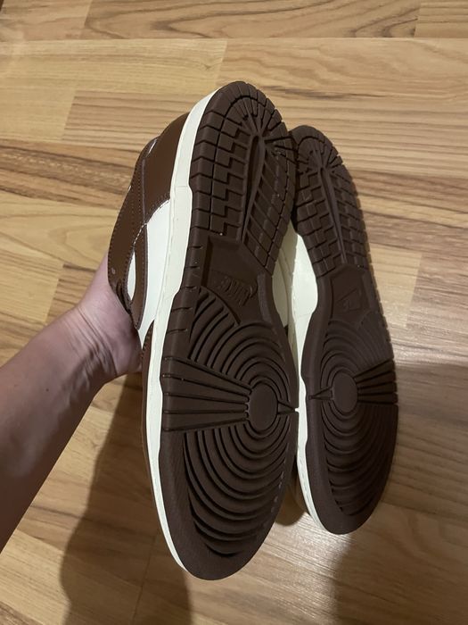 Жіночі кросівки Nike шоколадний колір