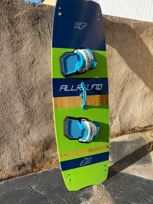 Prancha de Kitesurf CrazyFly All Round 145X48