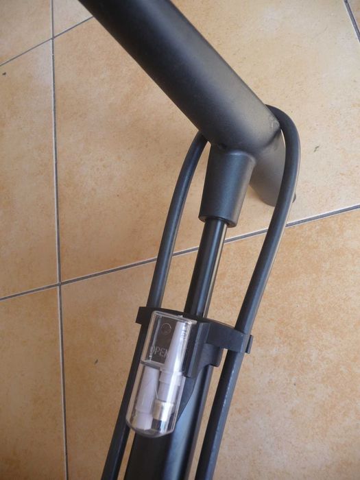 Вело Насос ручной ГЕРМАНИЯ Crivit автомобильный для накачки ножной