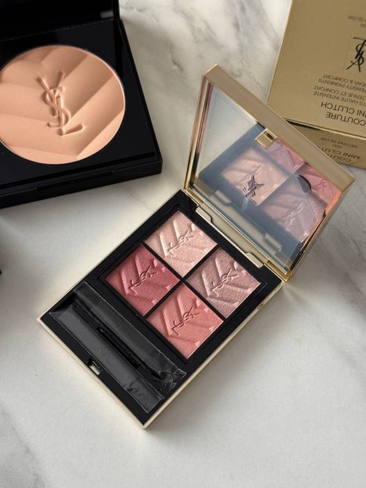 Пудра Yves Saint Laurent All Hours