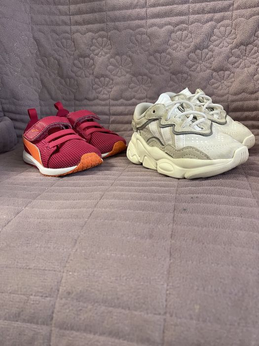 Кросівки для дівчинки. Adidas.