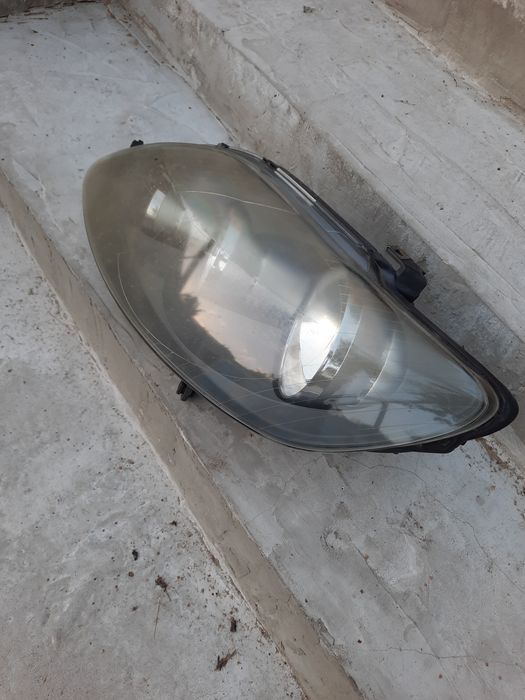 Фара ліва WV Гольф5 Плюс 2005-2011.