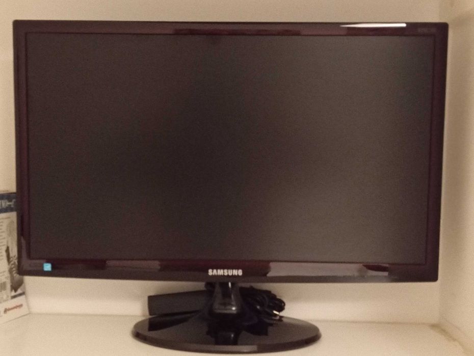 Monitor Samsung S24C300
