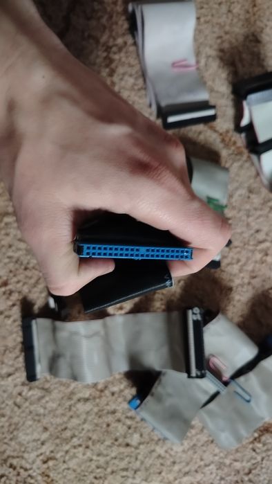 Продам шлейфи 80 pin та на 40 pin.