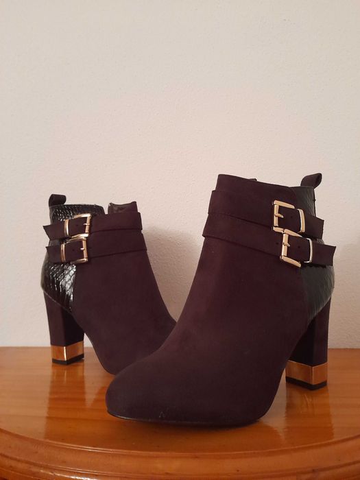 Botas castanhas - Mulher