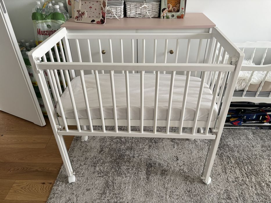 Łożeczko dzieciece (dostawka) 94 cm x 45 cm z materacem