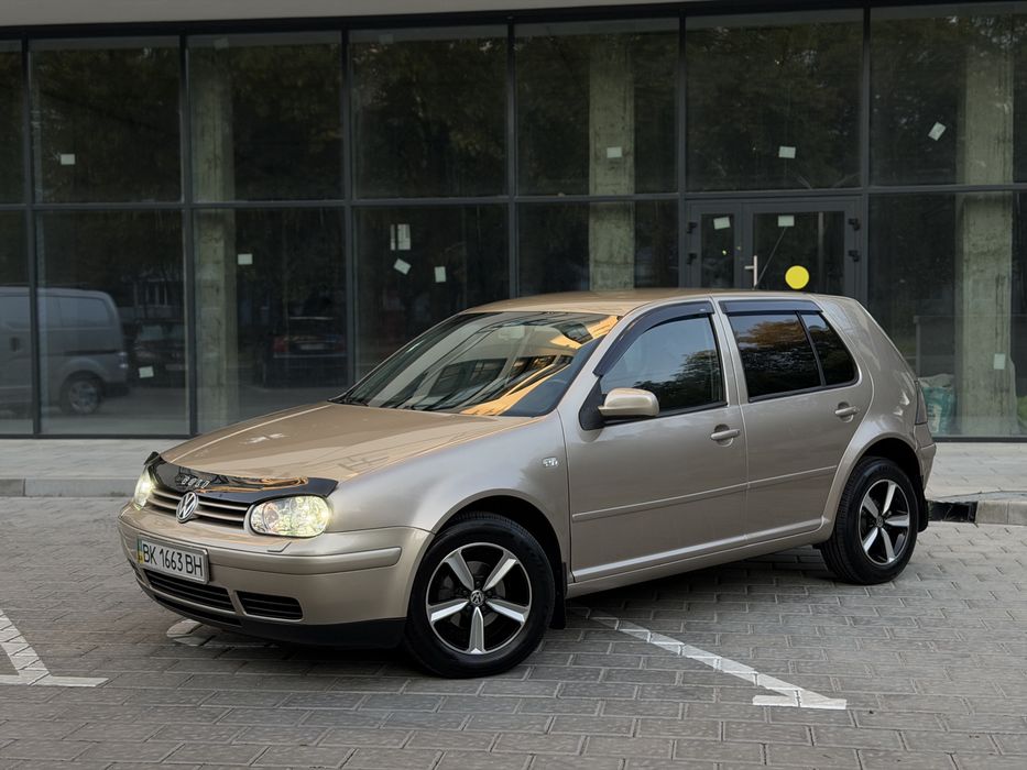 Продам Volkswagen Golf АВТОМАТ
