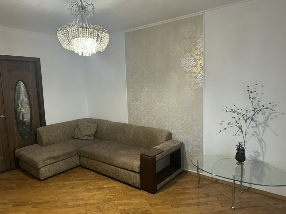 Диван кутовий Закревського 7