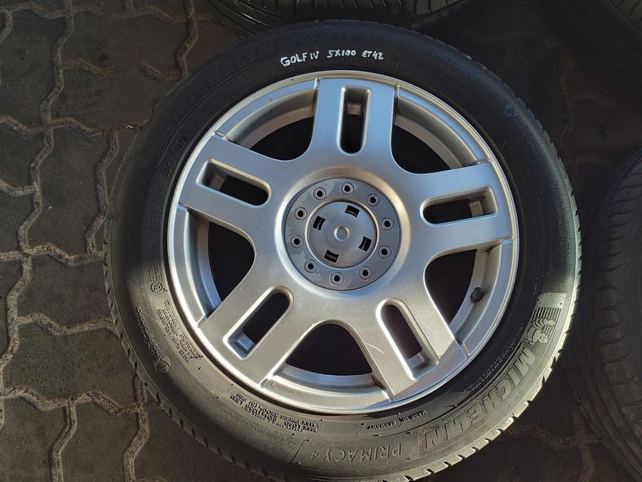 JANTES VW R16 COM PNEUS 205/55 FURAÇÃO 5X100