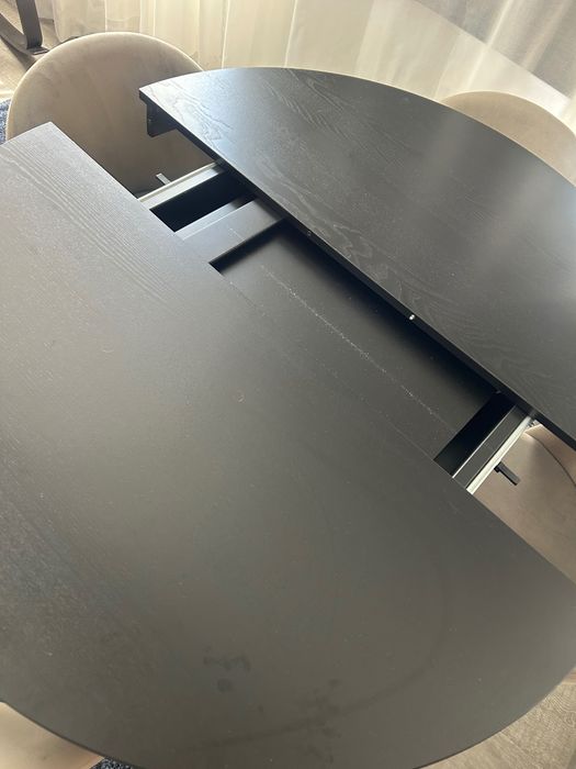 Conjunto de mesa + 4 cadeiras