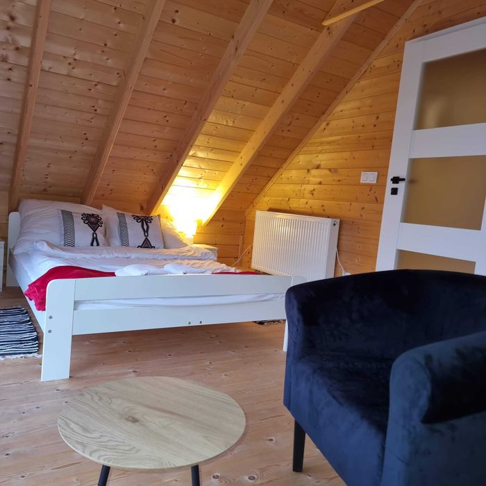 WILLA WILK – przytulny domek dla 6 osób z sauną i balią Ekskluzywne Domki w Górach | Sauna Balia Jezioro Jacuzzi