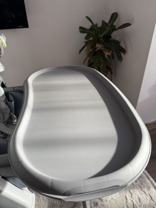 Стільчик для годування Chicco Polly Magic Relax. Дуже гарний стан!