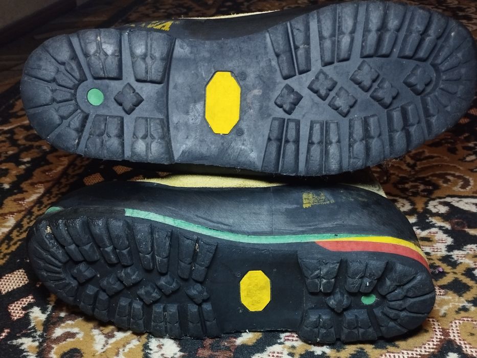 La Sportiva Nepal Extreme (р. 40) Made in ItalyГірські черевики 25.5 с