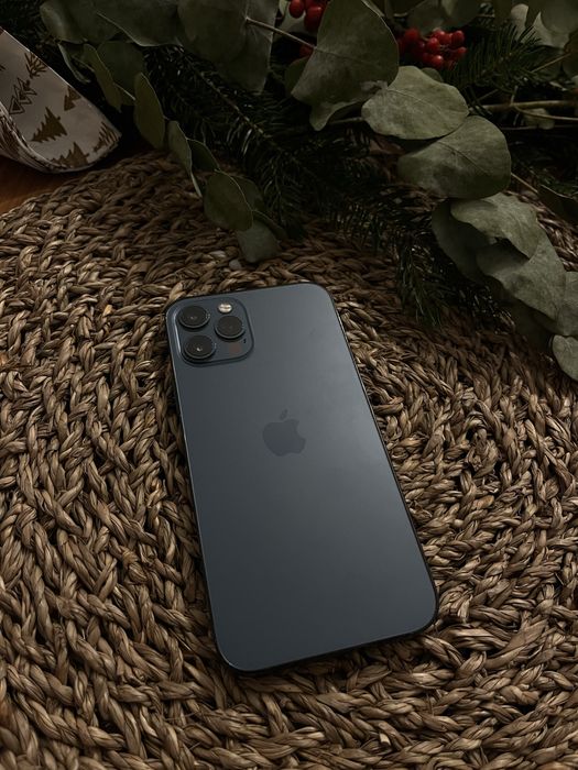 Apple iPhone 12 Pro 256 GB 83% Battery Max Capafity