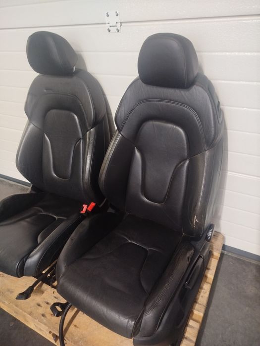 Conjunto Bancos em Pele Audi TT 8J