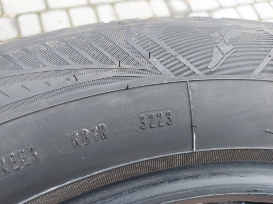 Opony  wielosezonowe 215/65 r17