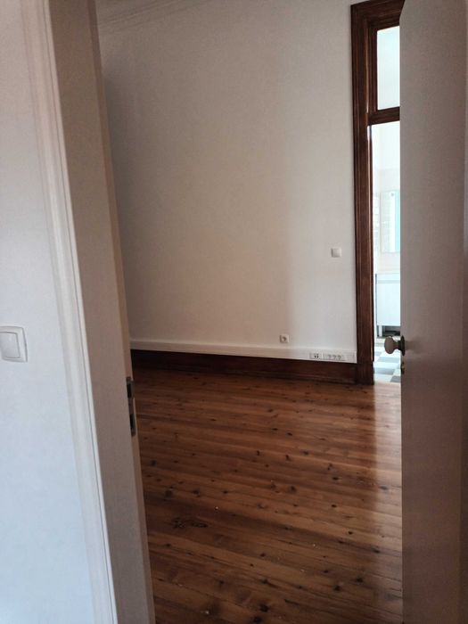 Vende- se T3 Campo de Ourique