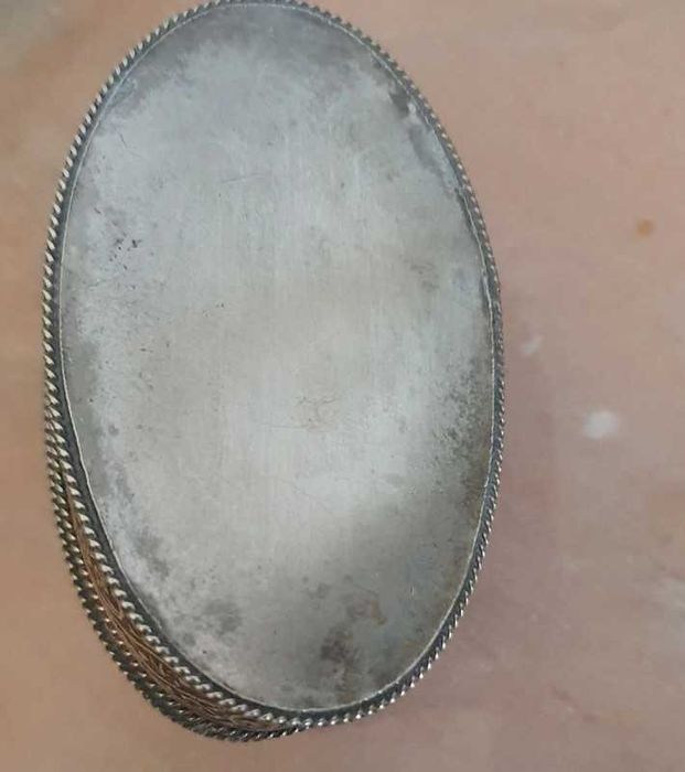 Tin box with blue agate64729941812355126