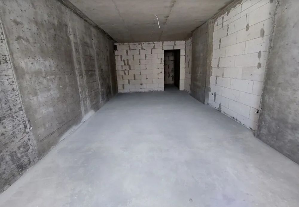 Продаж 2к квартири 81.1 кв. м на вул. Київська