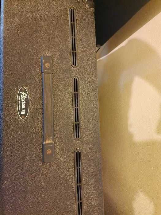 Amplificador de guitarra Line 6 Flextone HD