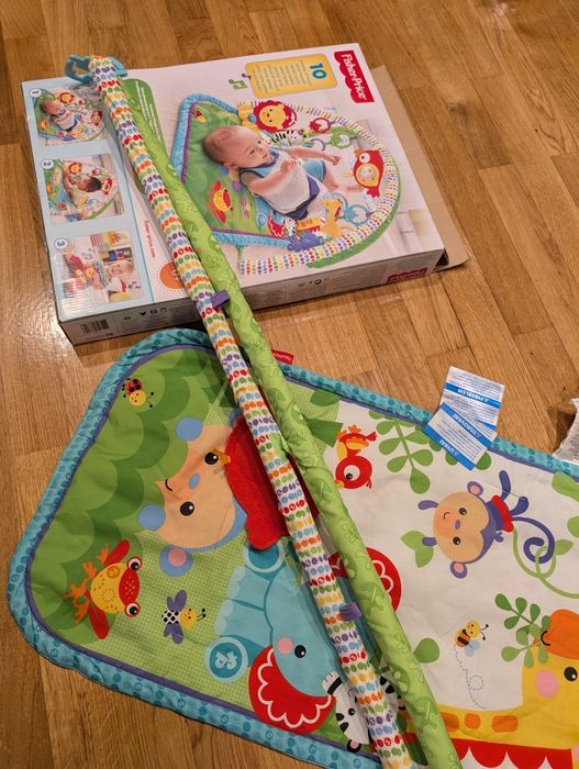 Mata z pałąkami Fisher Price 0+ lusterko