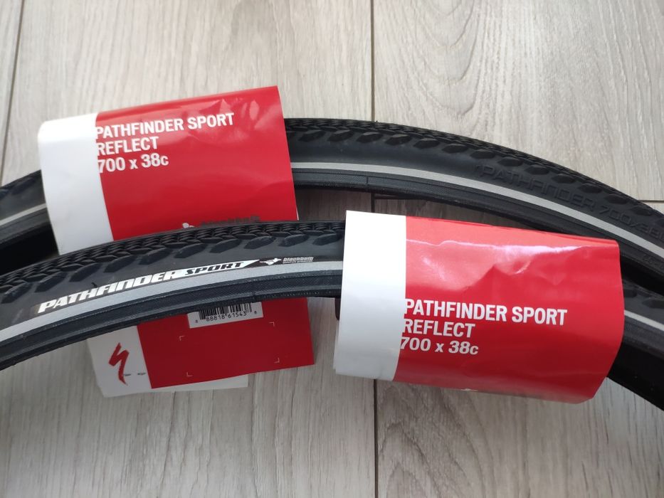 2 x Specialized Pathfinder Sport Reflect 700 x 38c