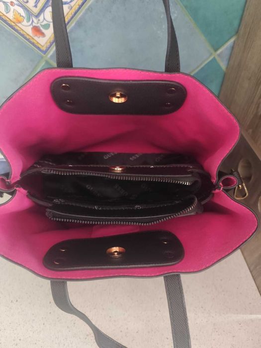 Женская сумка Guess